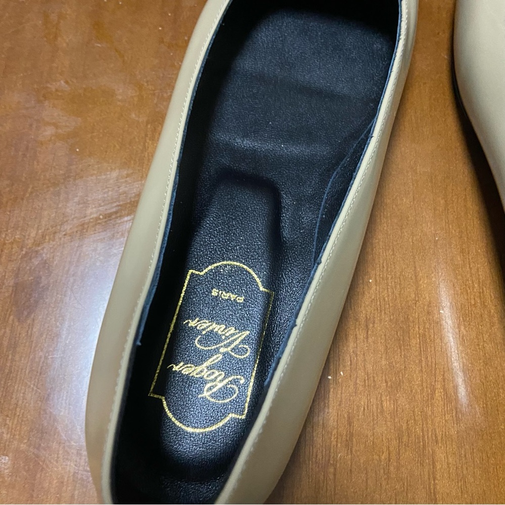 Roger Vivier Tan Patent Leather Loafers - Picture 3 of 6